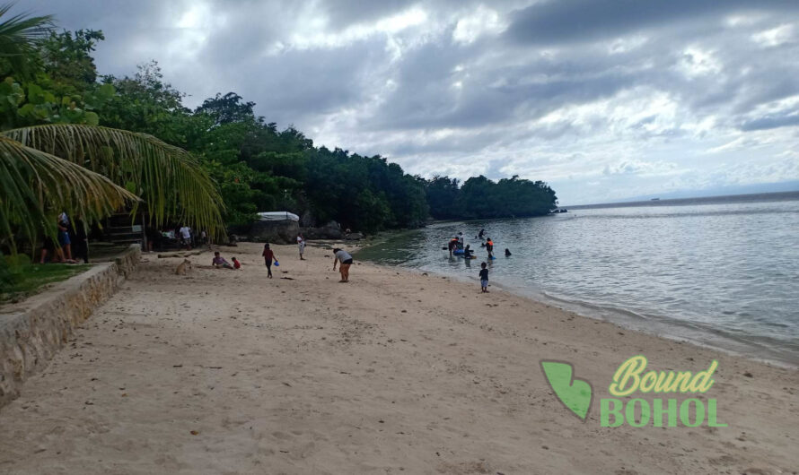 The Captivating White Sand Beach of Isla de Sandingan in Sandingan Island